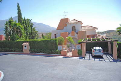 db_VILLA FRONT11